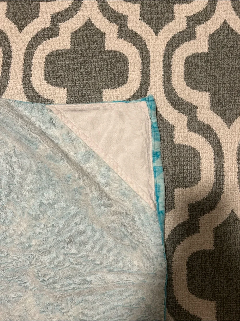 Disney Elsa Hooded Kids Towel in Turquoise with White Snowflakes
